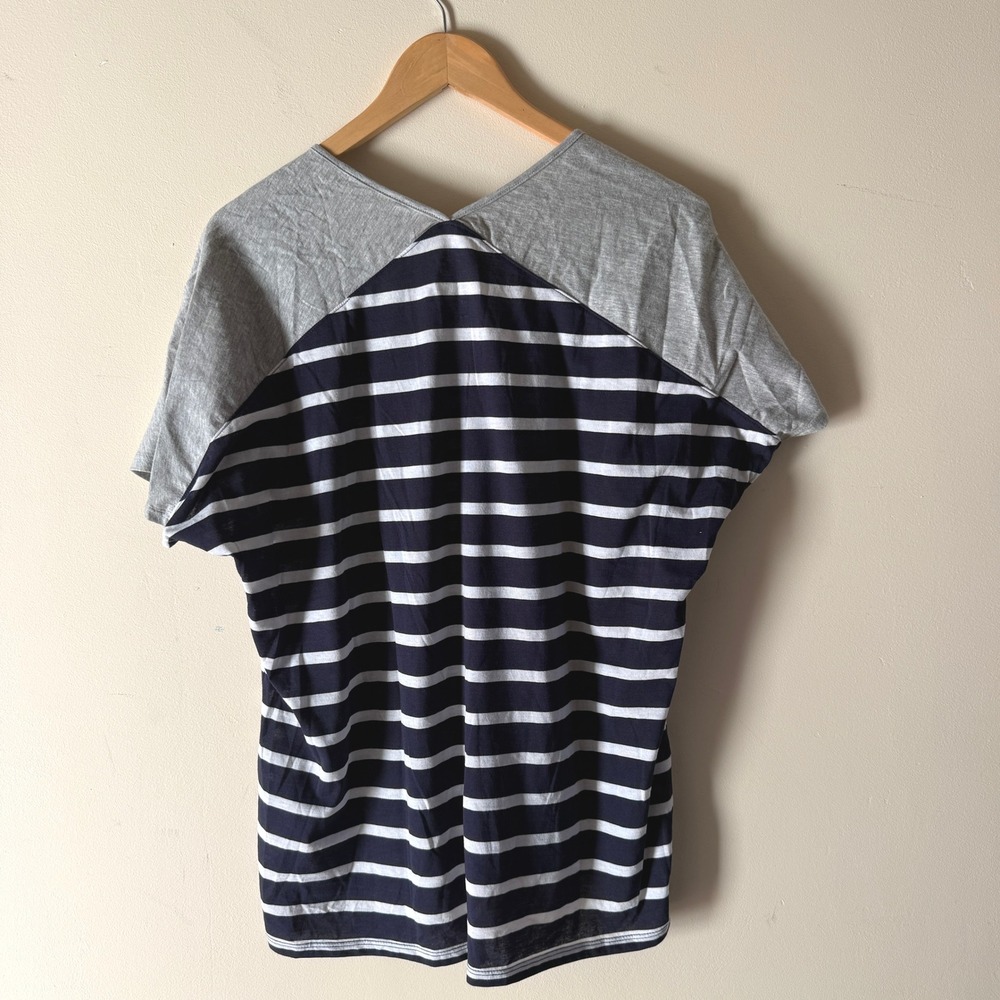 GAP Women's Striped V Neck T Shirt XL - Picture 7 of 9